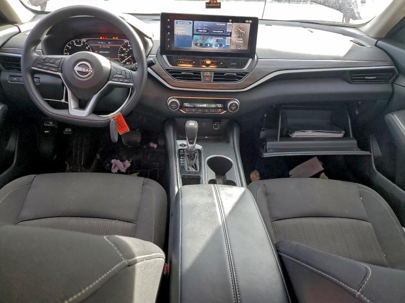 2025 Nissan Altima