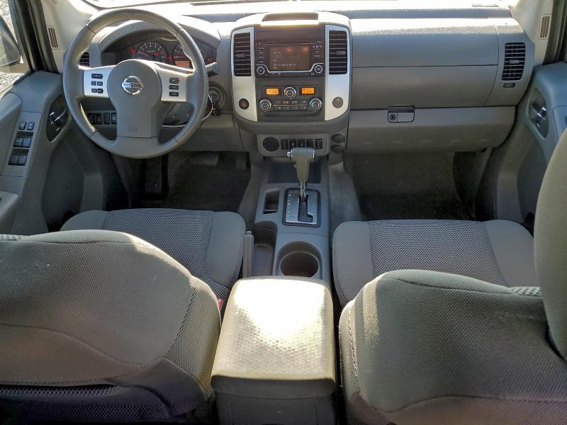 2016 Nissan Frontier s