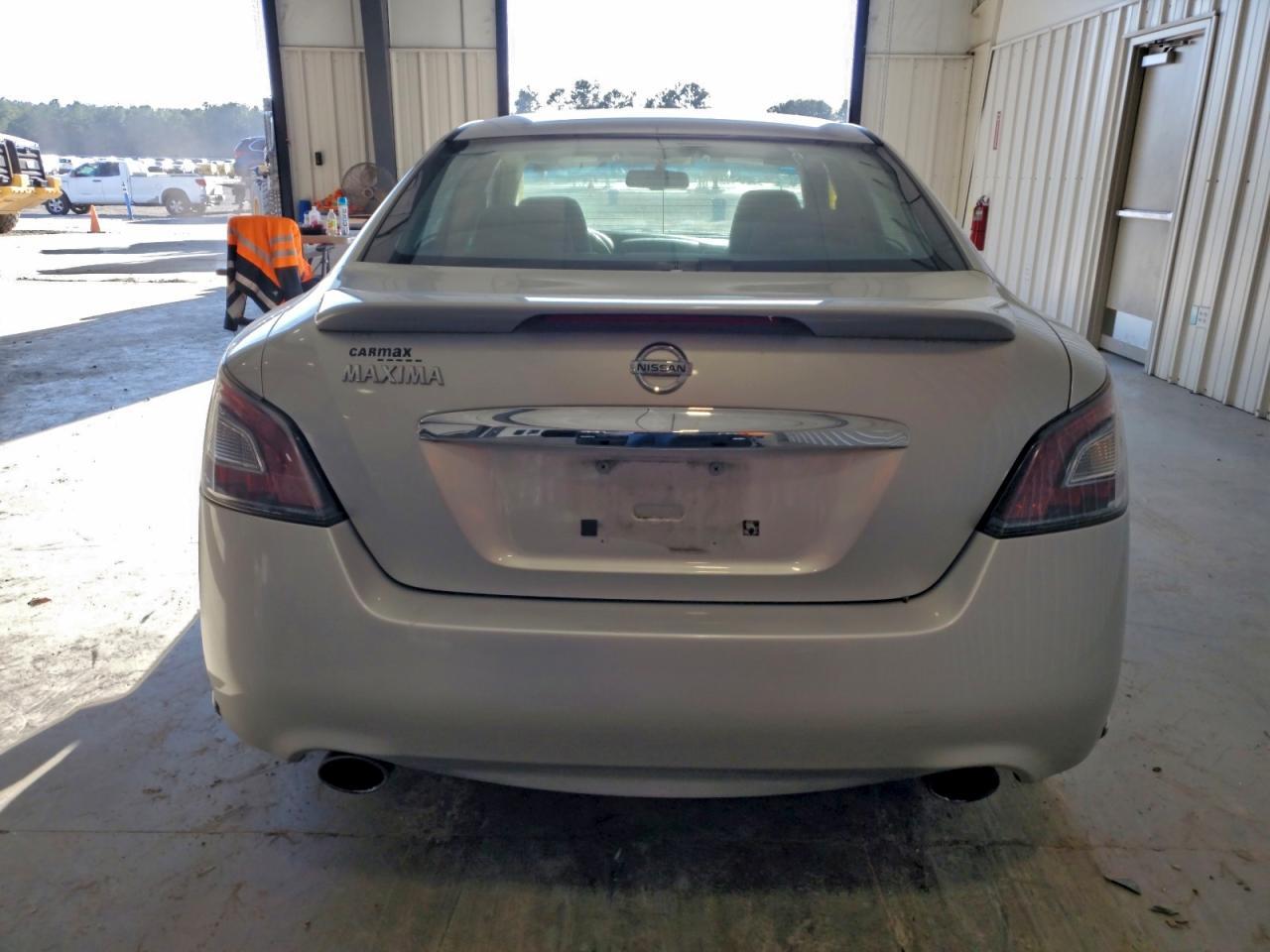 2014 Nissan Maxima s