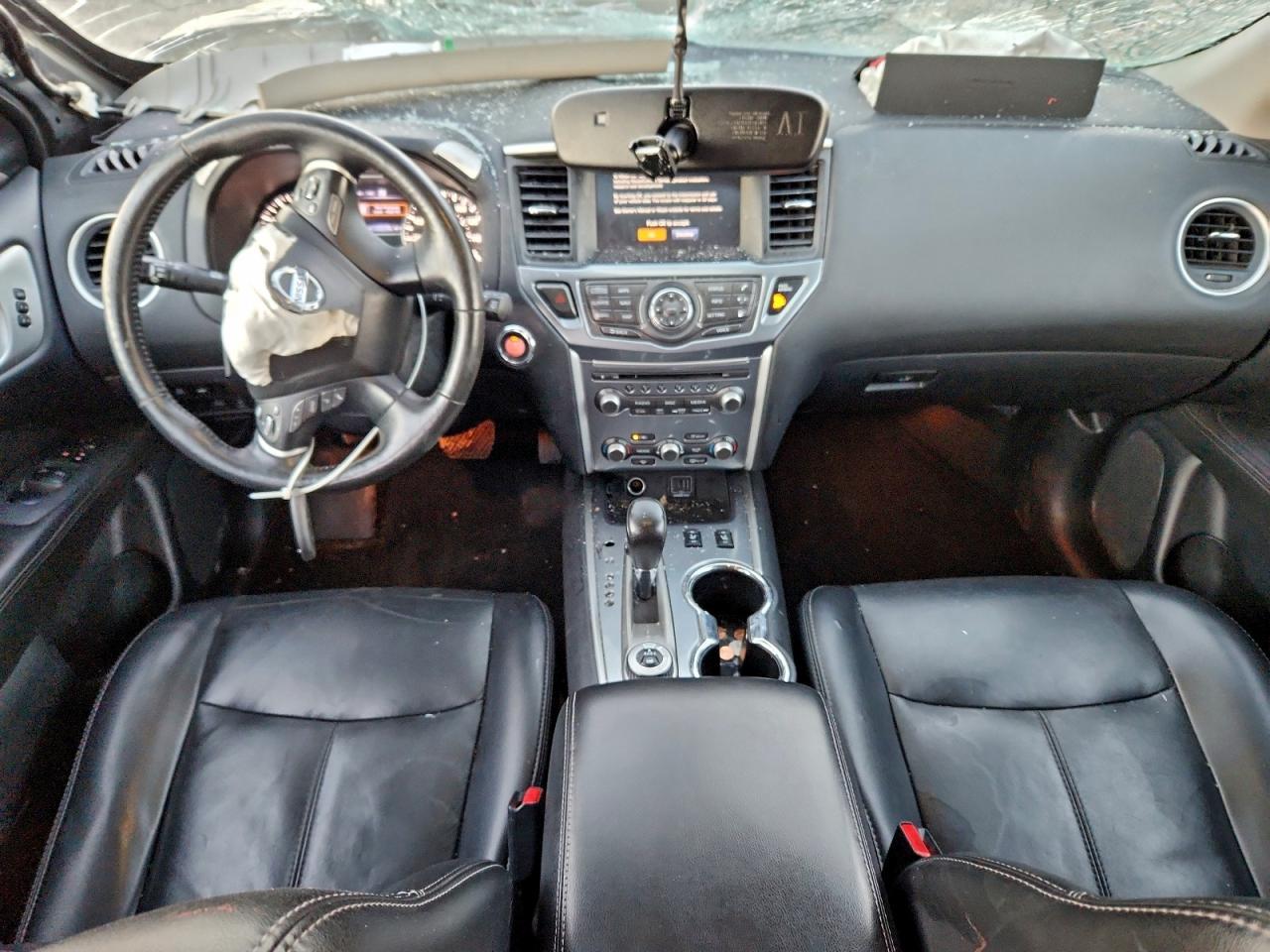 2019 Nissan Pathfinder s