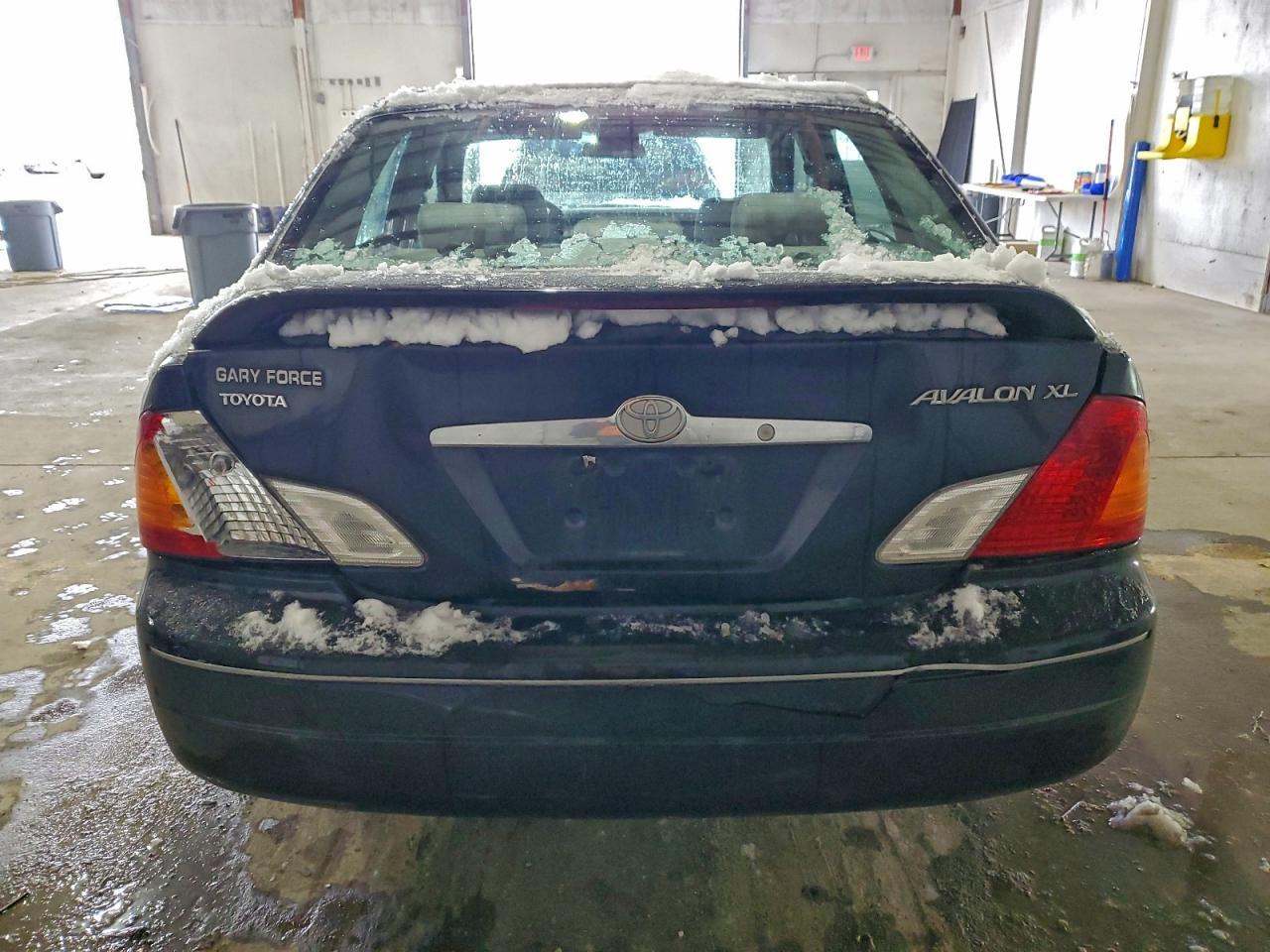 2000 Toyota Avalon xl