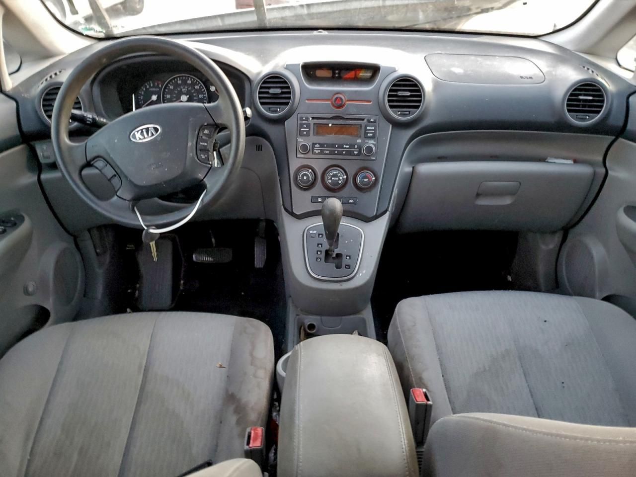 2008 KIA Rondo lx