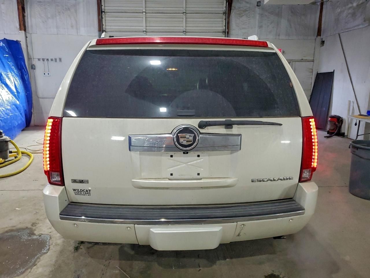 2010 Cadillac Escalade Premium