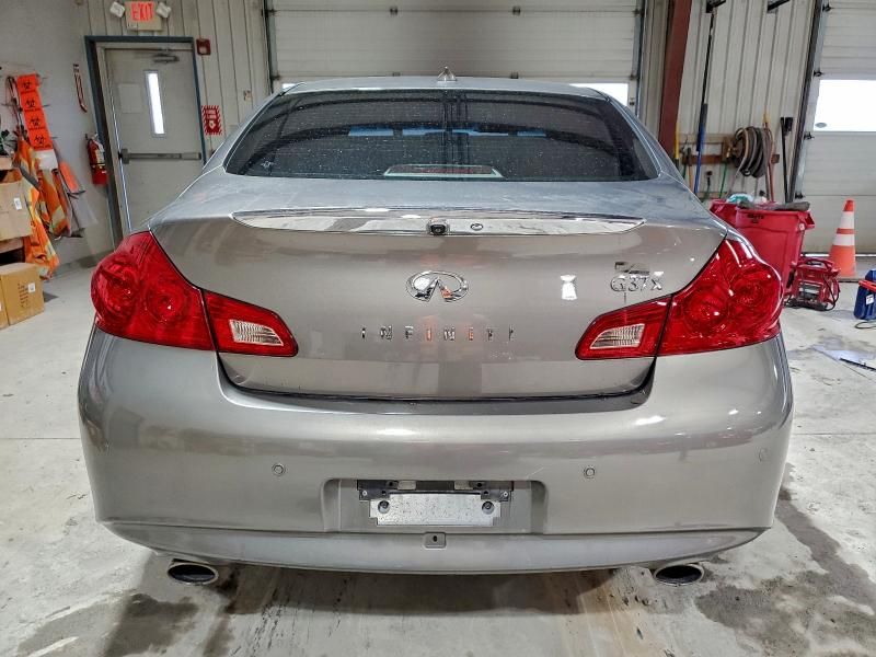 2011 Infiniti G37