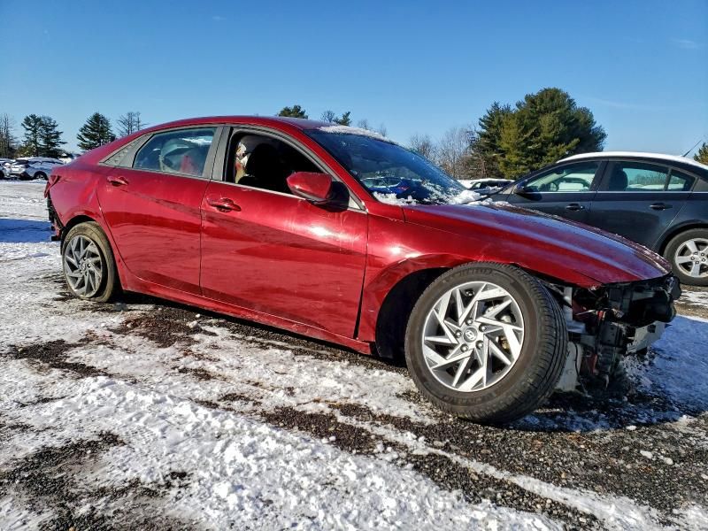 2024 Hyundai Elantra sel