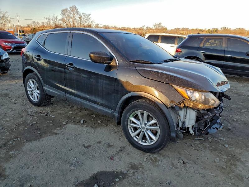 2017 Nissan Rogue Sport s