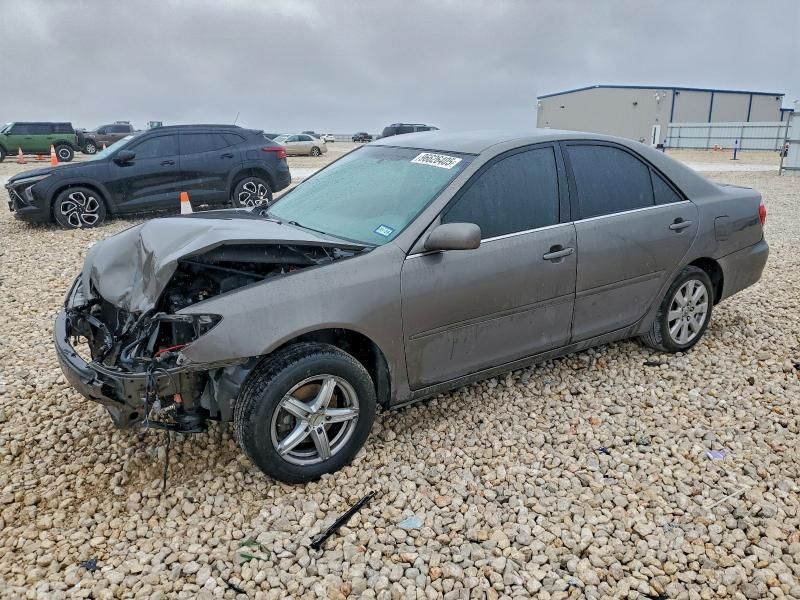 2005 Toyota Camry le