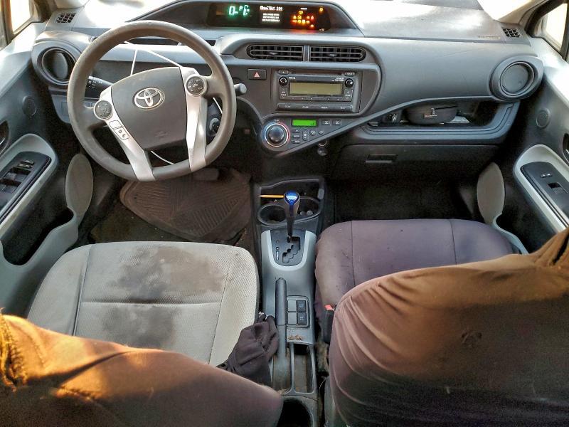 2013 Toyota Prius c