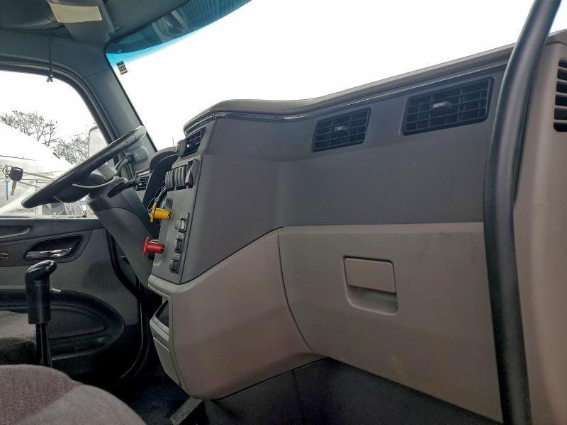 2015 Peterbilt 579 Truck Cab AND Chassis