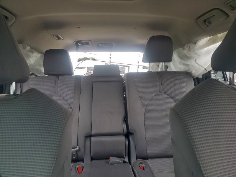 2022 Toyota Highlander l