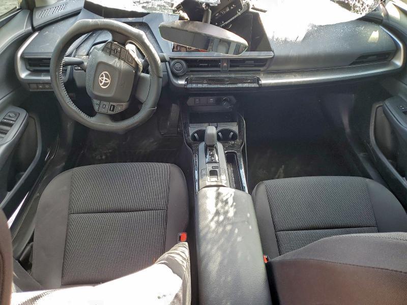 2025 Toyota Prius le