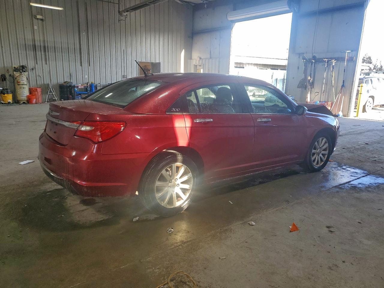 2013 Chrysler 200 Limited