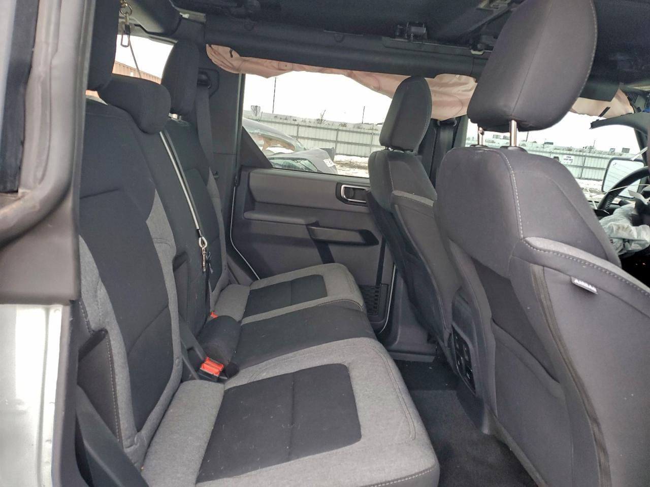 2021 Ford Bronco Base