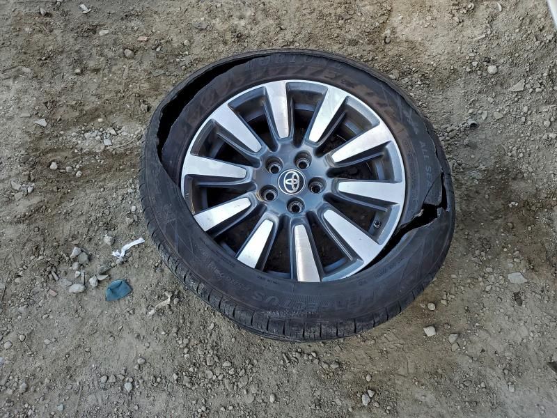 2020 Toyota Sienna xle