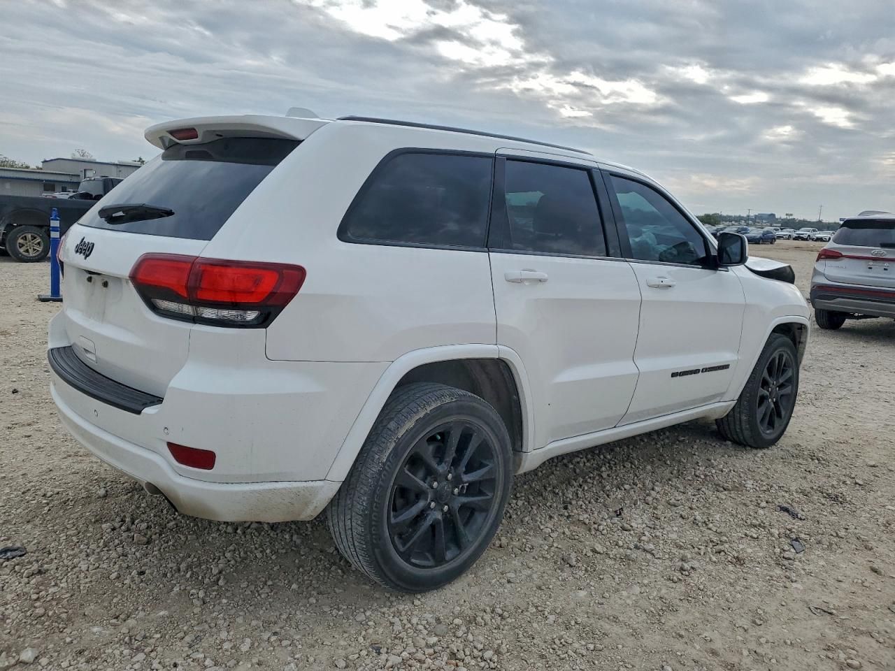 2022 Jeep Grand Cherokee Laredo e