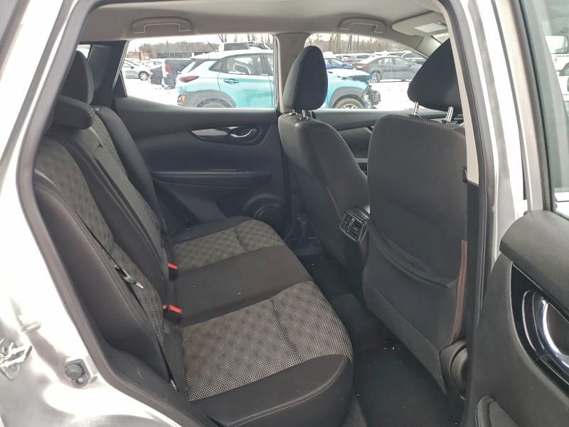 2017 Nissan Rogue Sport s