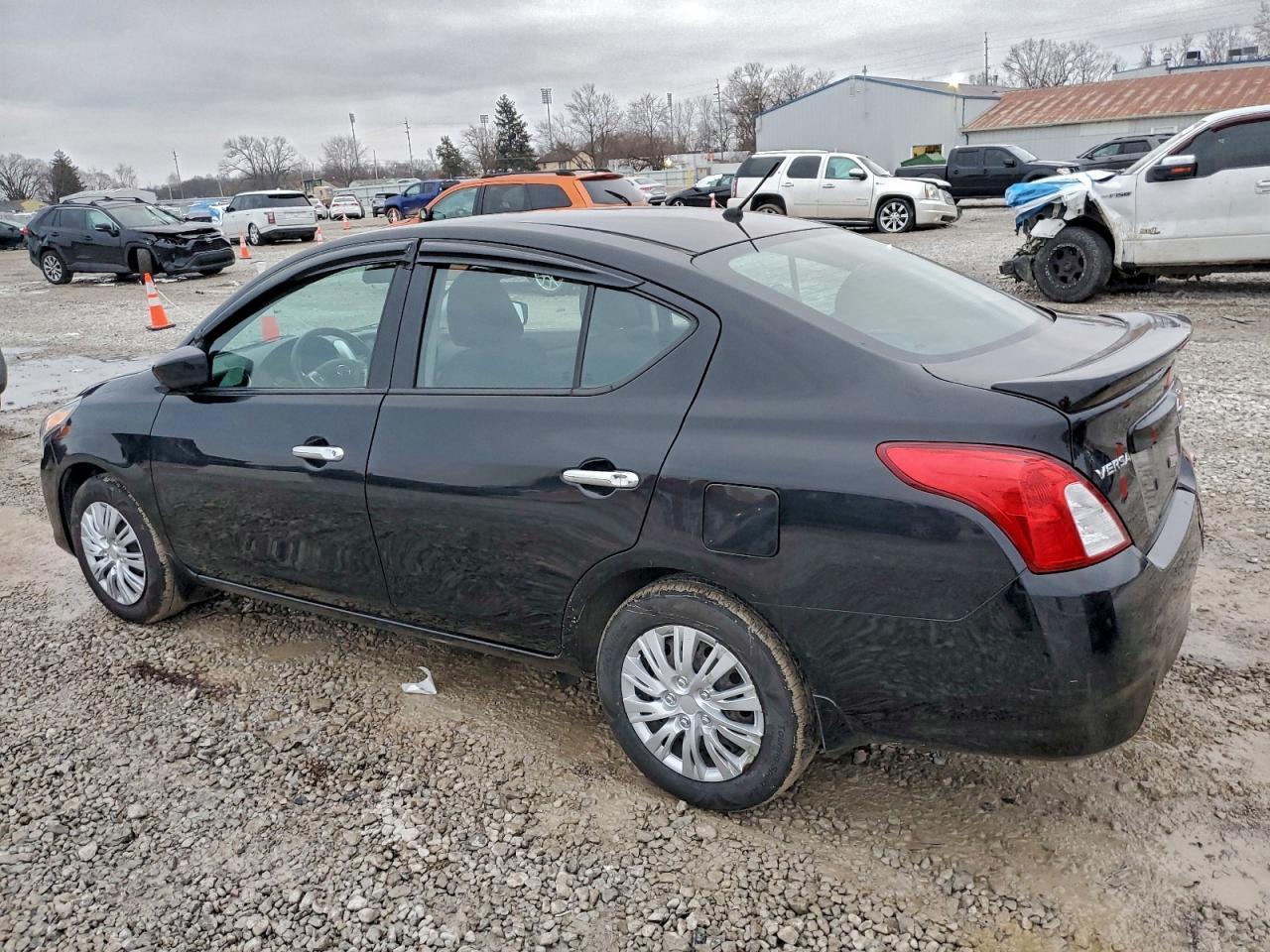 2016 Nissan Versa s