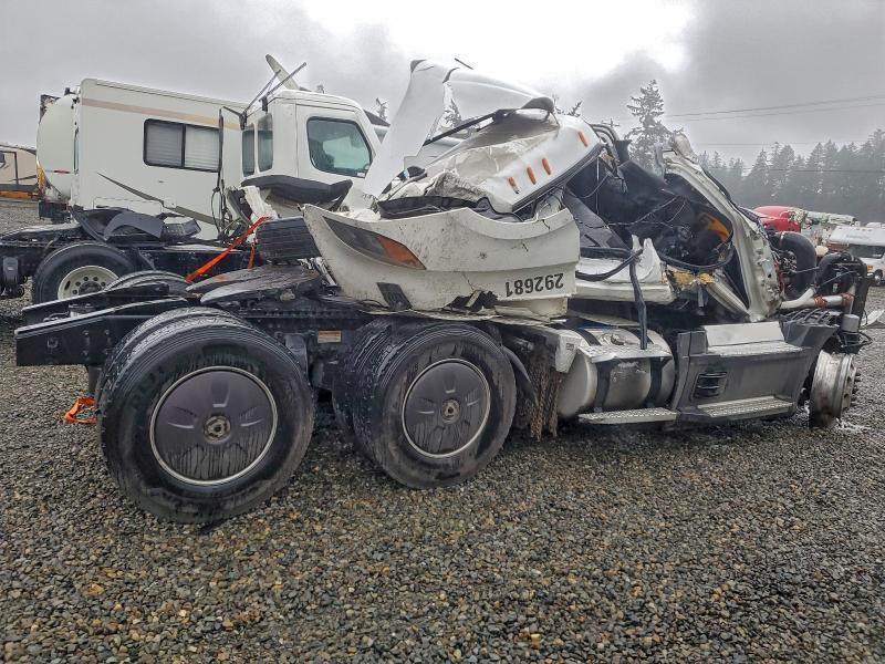 2023 Freigliner 2023 Freightliner Cascadia 126 Semi Truck