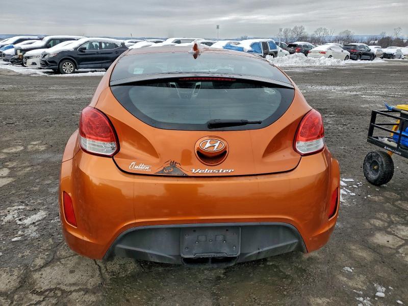 2013 Hyundai Veloster Base