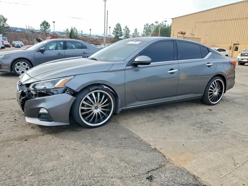 2019 Nissan Altima s