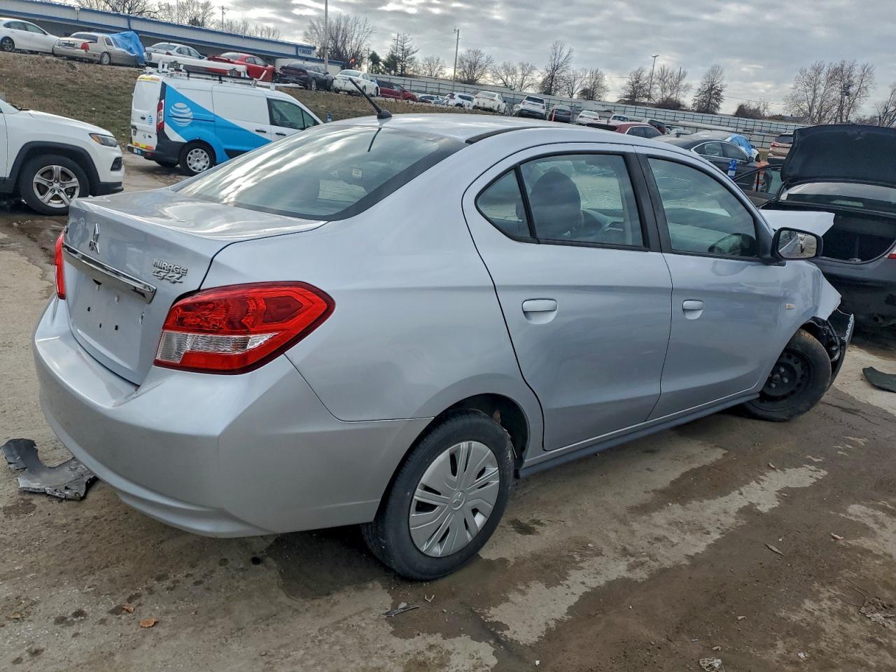 2019 Mitsubishi Mirage G4 es