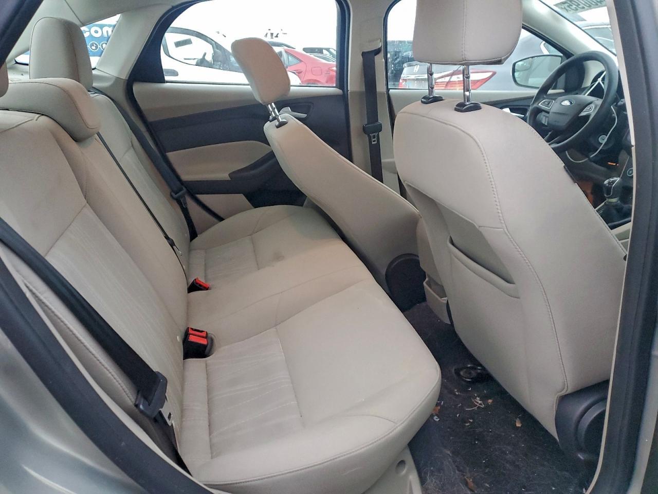 2015 Ford Focus se