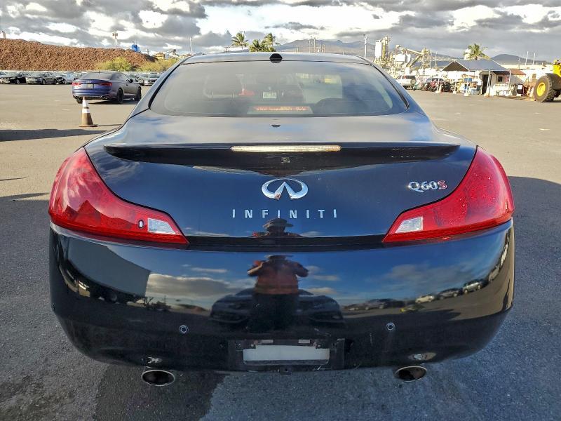 2015 Infiniti Q60