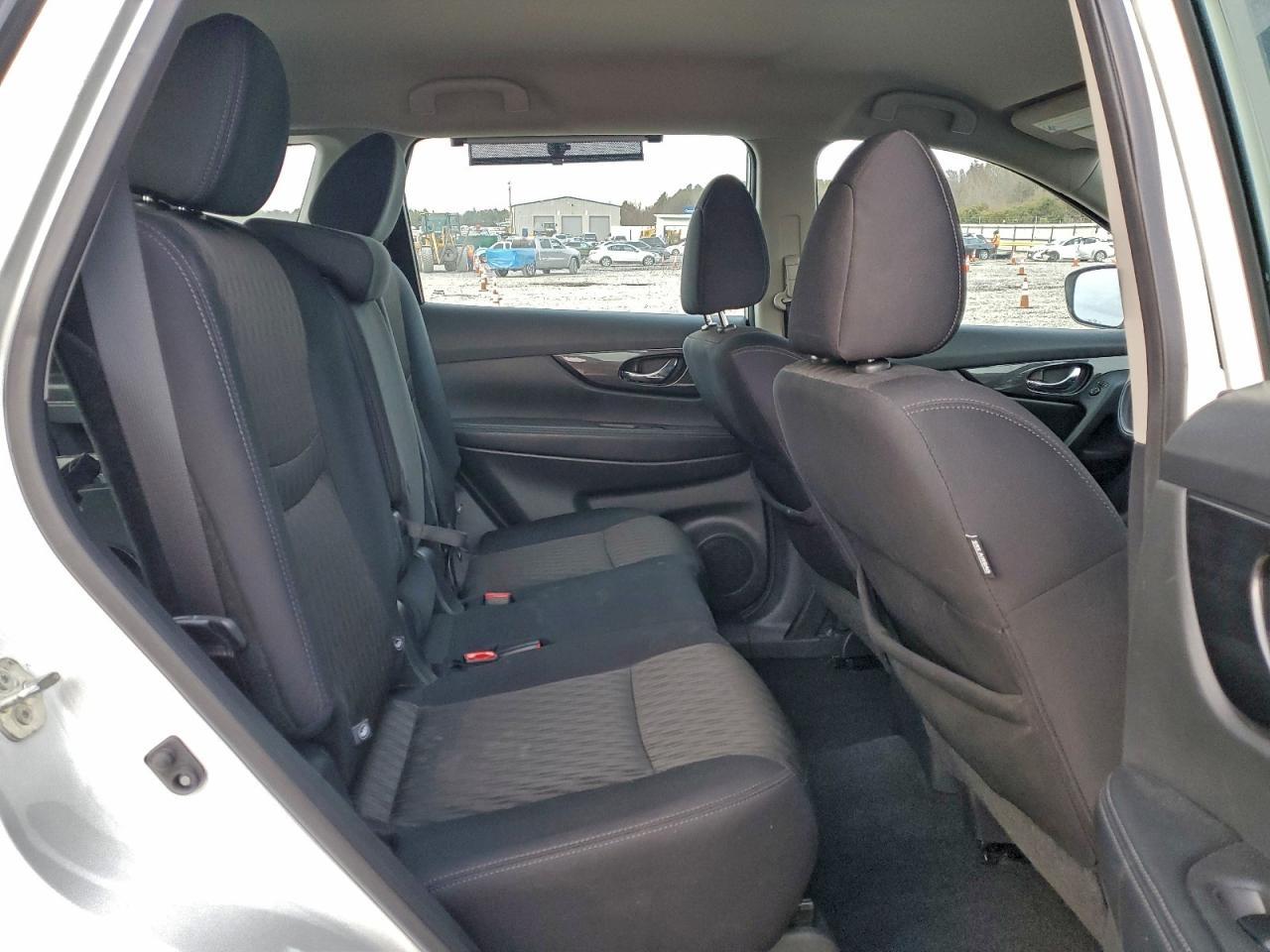 2018 Nissan Rogue s
