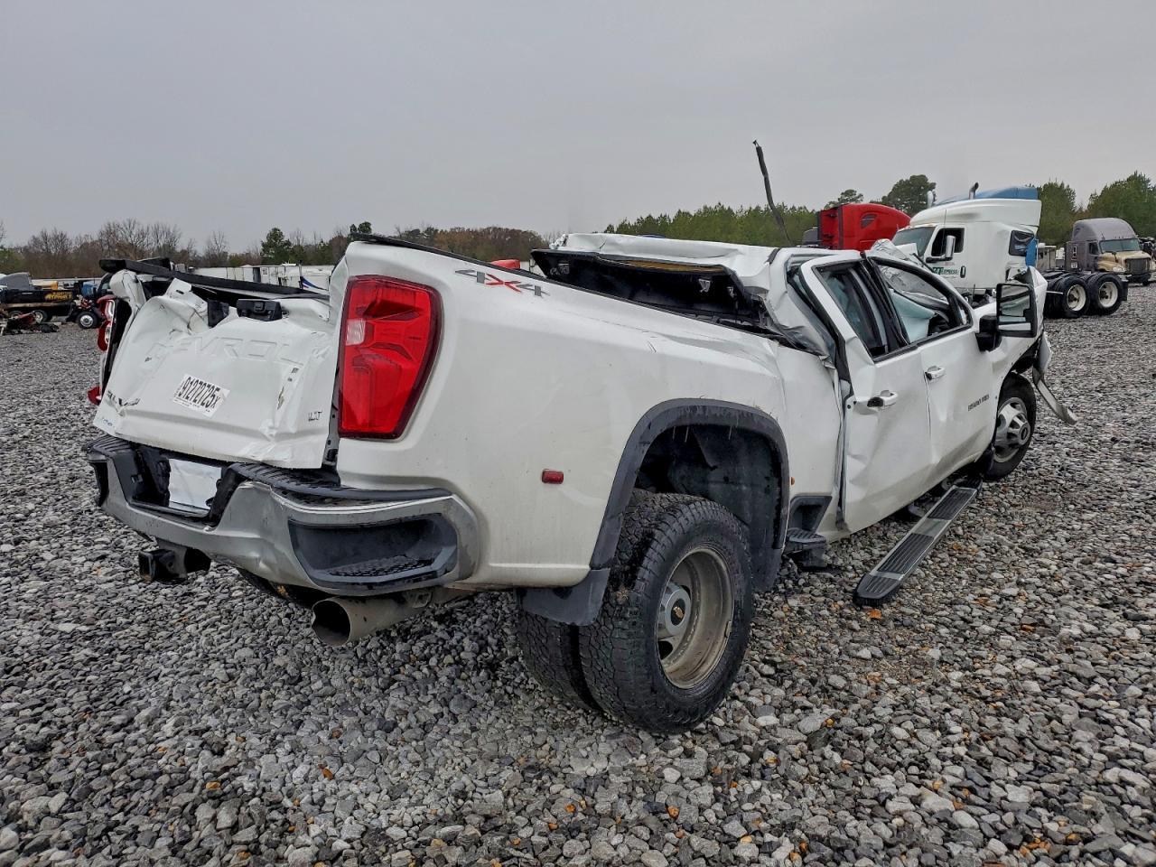 2022 Chev Silverado K3500 LT