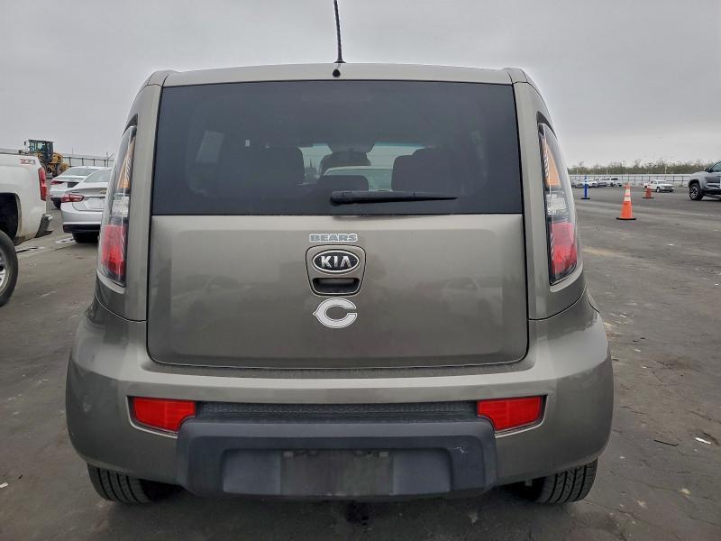 2011 KIA Soul +