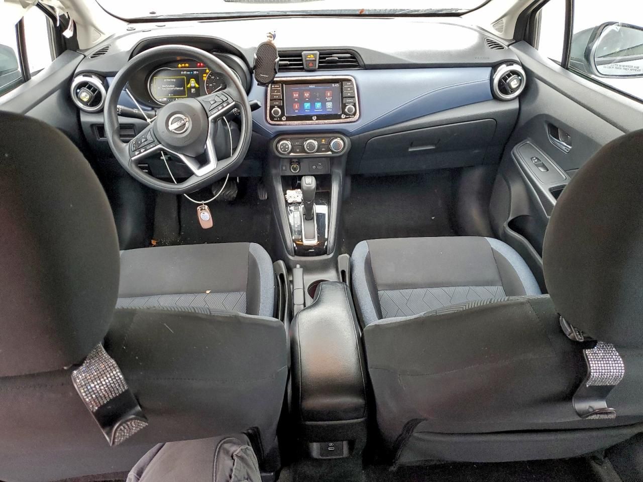 2023 Nissan Versa sv