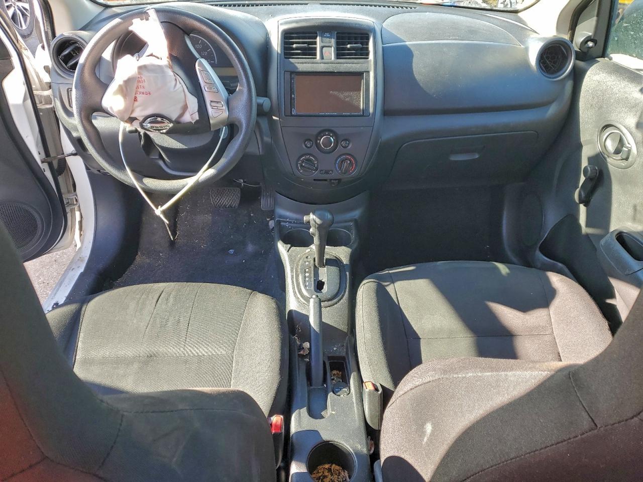 2015 Nissan Versa s