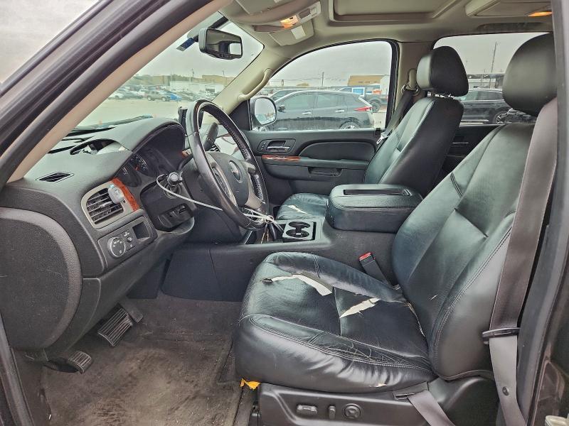 2010 GMC Yukon xl C1500 slt