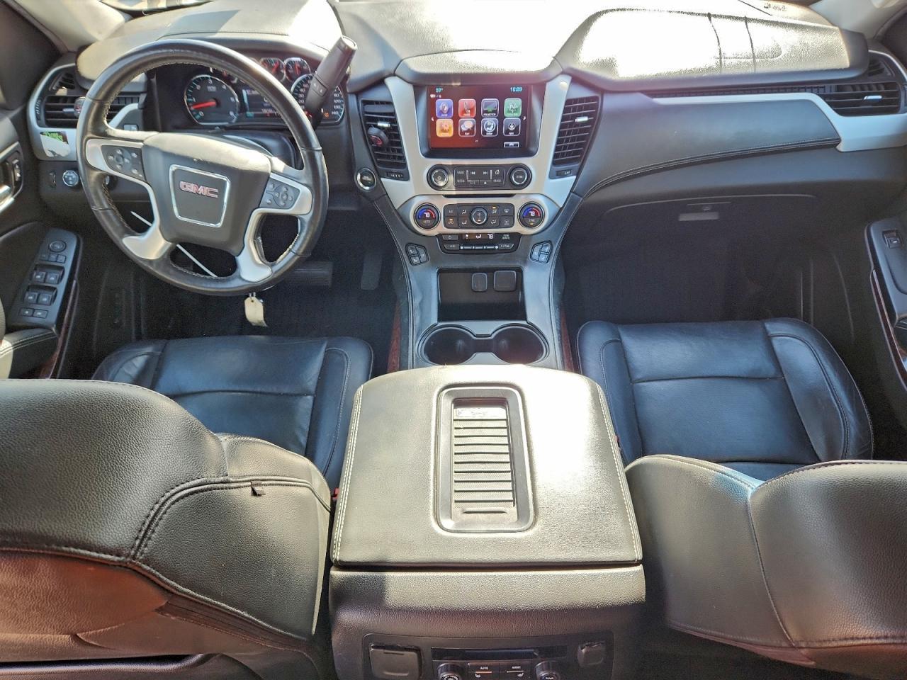 2017 GMC Yukon xl K1500 slt