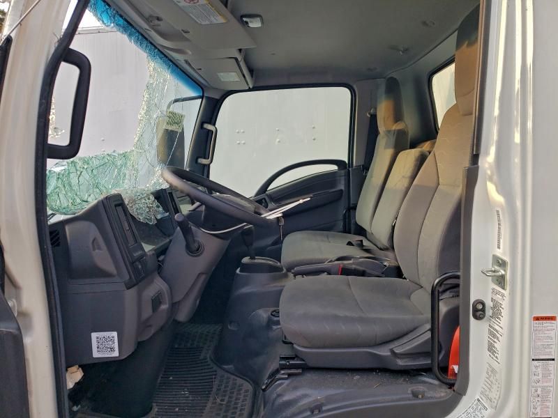 2025 Isuzu NRR Refrigerated BOX Truck