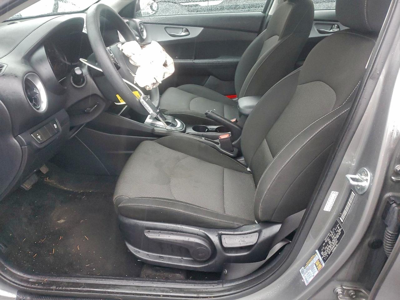 2022 KIA Forte fe