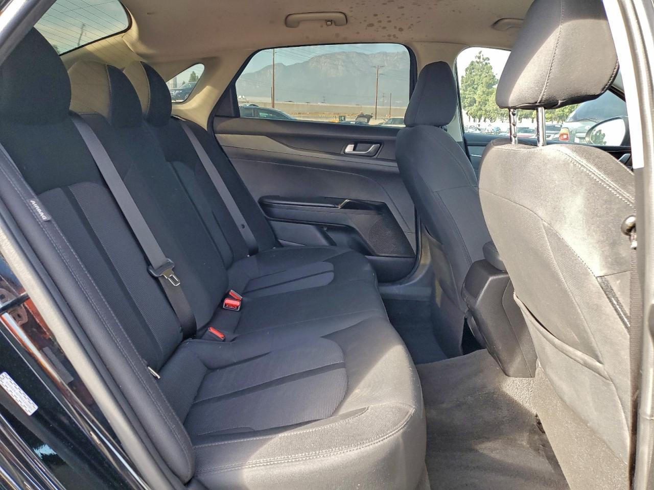 2022 KIA K5 lx