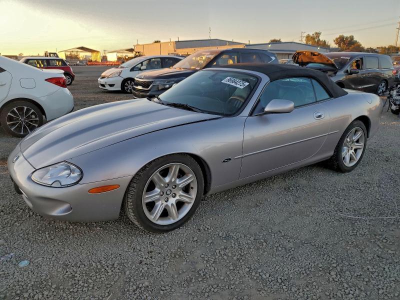 2000 Jaguar XK8