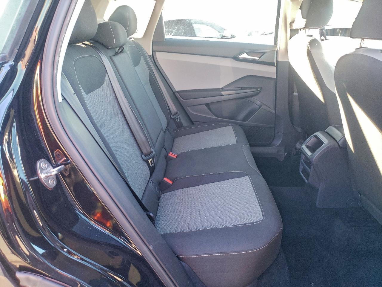 2023 Volkswagen Taos s