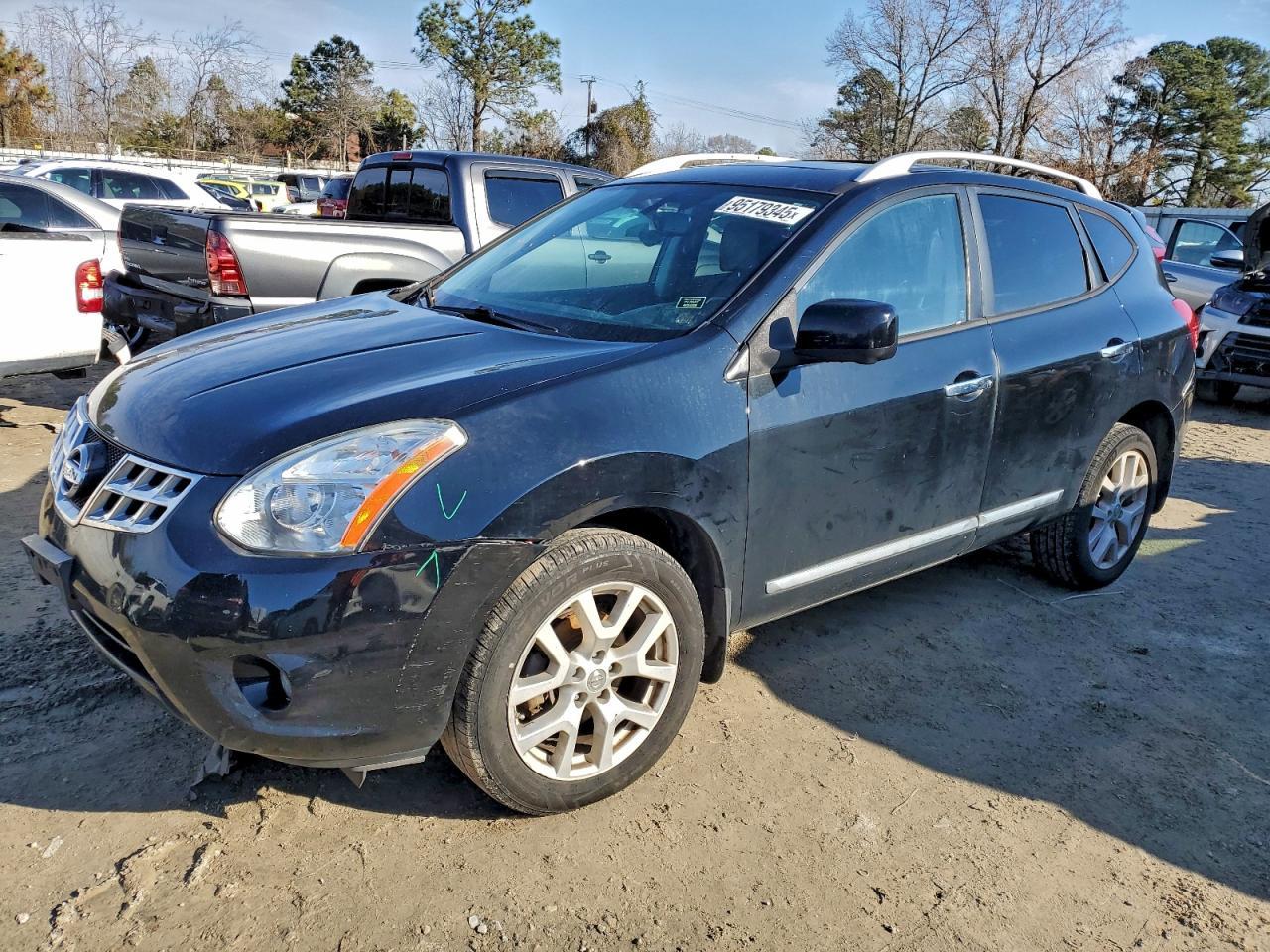 2012 Nissan Rogue s