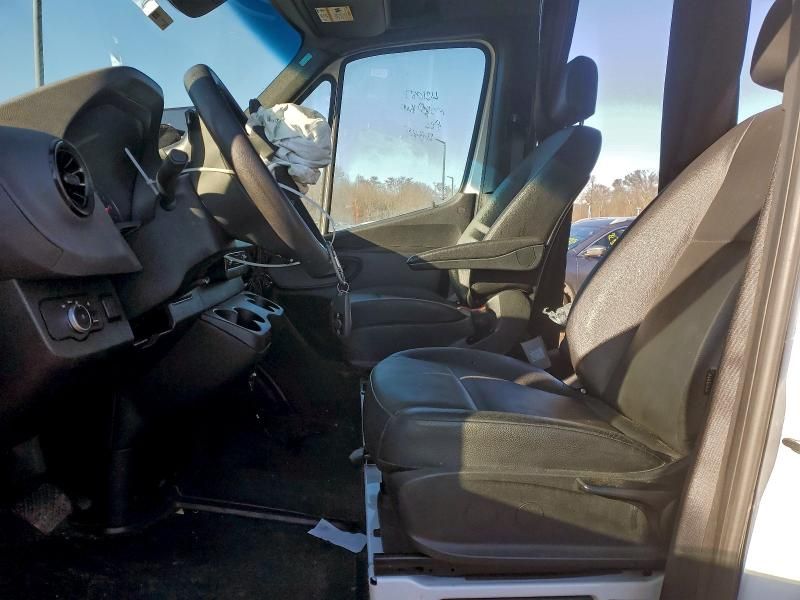 2021 Freightliner Delivery Van