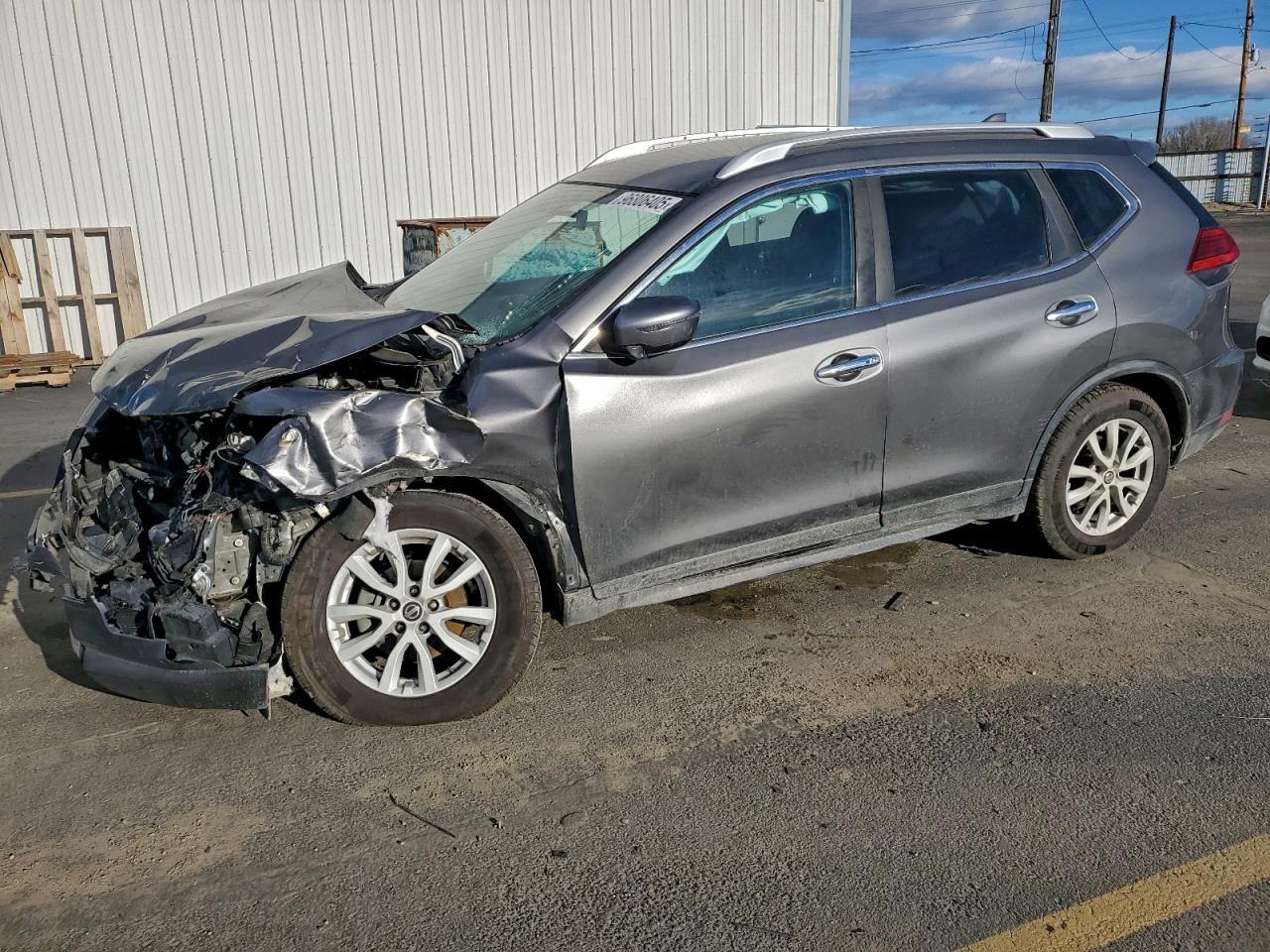 2017 Niss Rogue sv