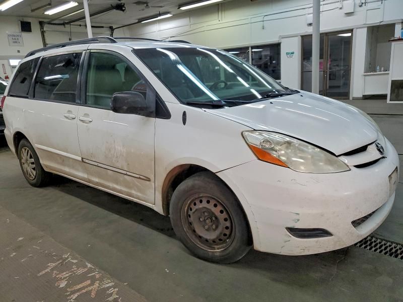 2009 Toyota Sienna ce