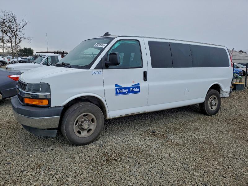 2018 Chevrolet Express G3500 lt