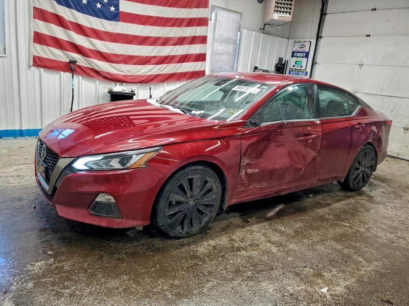2022 Nissan Altima sr