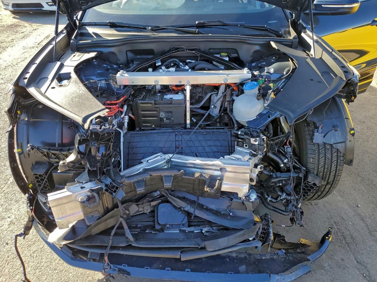 2025 Audi Q6 E-tron Premium Plus