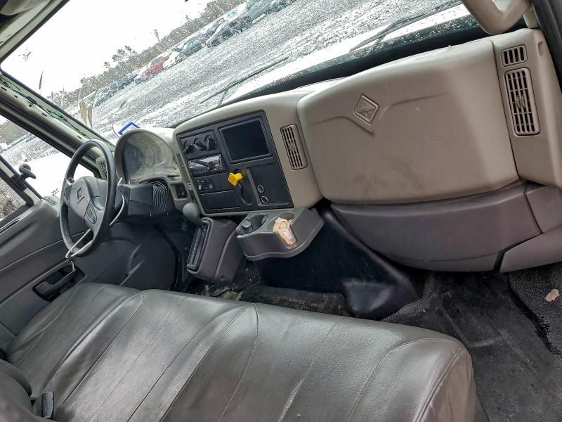 2019 International 4300 BOX Truck