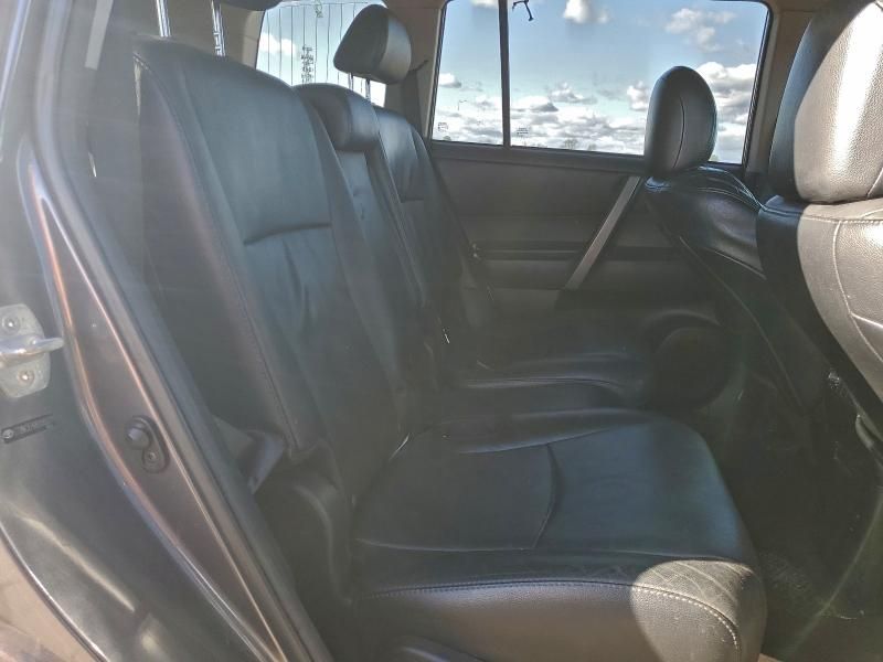 2011 Toyota Highlander Base