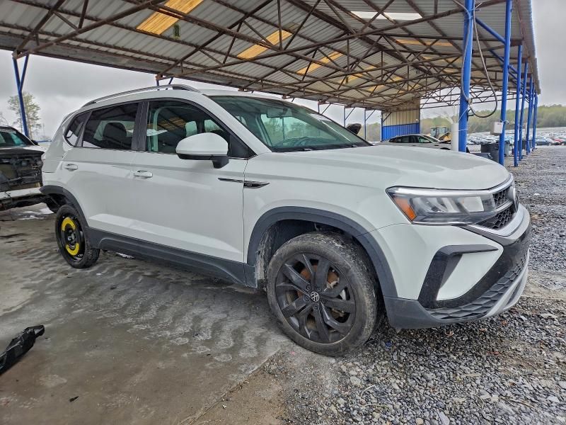 2022 Volkswagen Taos se