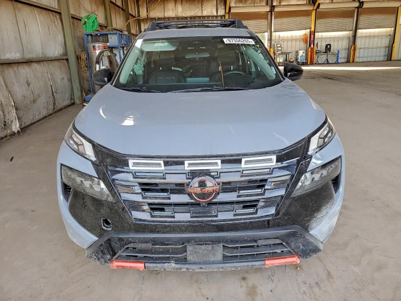 2025 Nissan Rogue sv